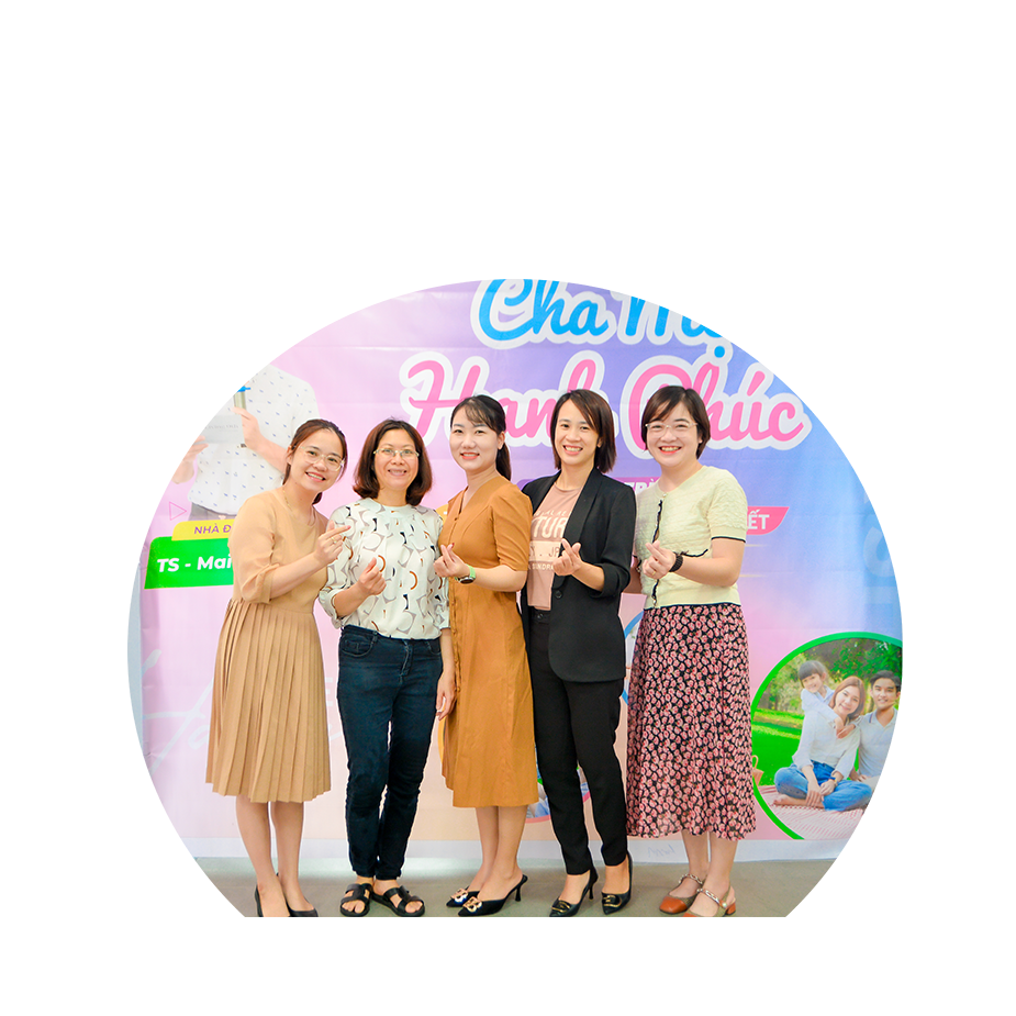 CHA MẸ HẠNH PHÚC